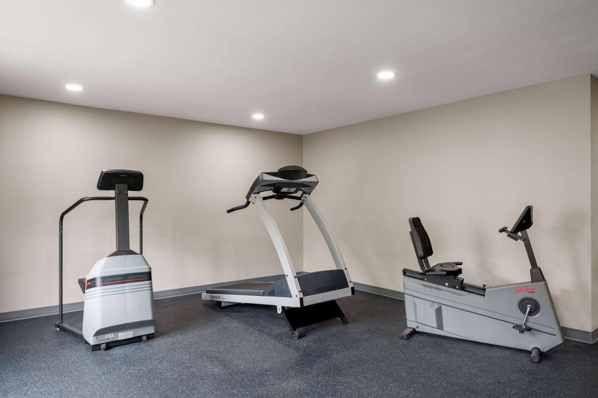 La Quinta By Wyndham Airport Executive Dr Hotel 3*