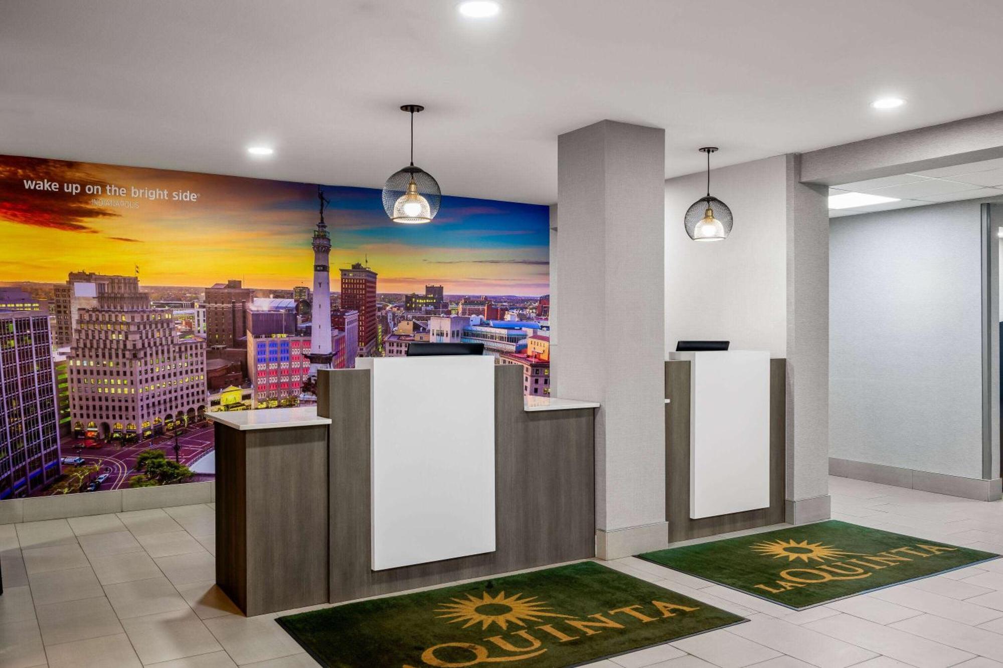 La Quinta By Wyndham Airport Executive Dr Hotel Indianapolis