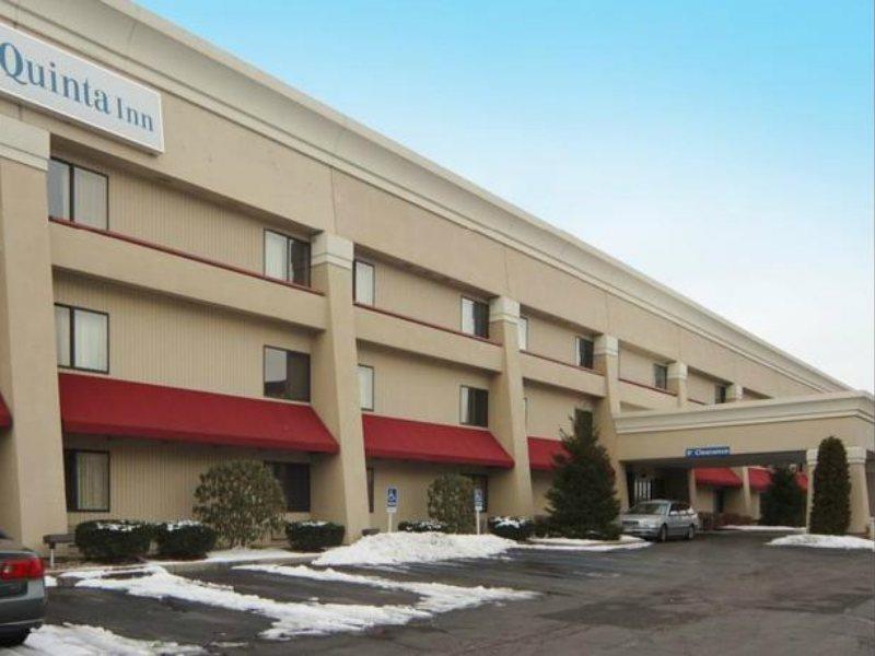 La Quinta By Wyndham Airport Executive Dr Indianapolis