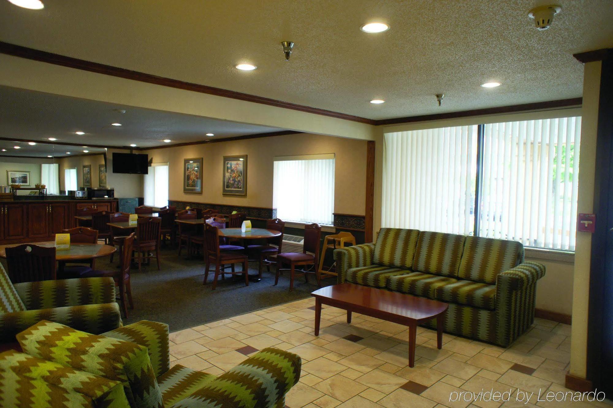 Hotel La Quinta By Wyndham Airport Executive Dr